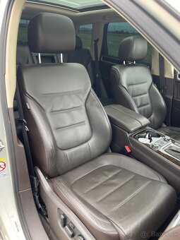 Predám VW touareg 7p 3.0TDI 180kw - 16