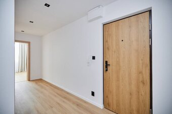 NA PREDAJ,4-izbový byt Košice - Západ - Michalovská ul. - 16