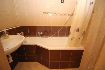 PREDAJ 2 izb BYT 54m2 štvrť SNP Trenčianske Teplice - 16