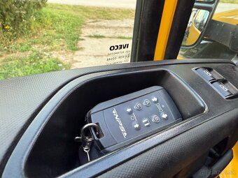 Iveco 50c18 Odťahovy špeciál - 16