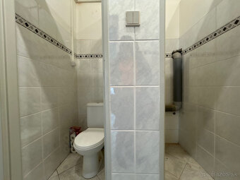 Na prenájom MODERNÁ prevádzková budova 1300m2 15min.od NZ - 16