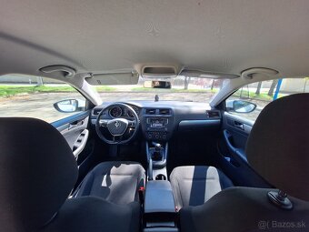 Volkswagen Jetta - 16