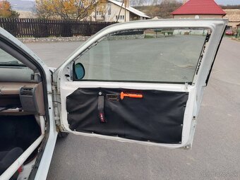 Pretekárske auto Renault Clio 1 - 16