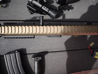 Airsoftová zbraň FN SCAR-L + Kolimátor EPS 3 (používané) - 16