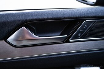 Volkswagen Passat Variant 2.0 BiTDI 240k Highline 4x4 R-Line - 16
