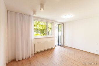 CENTRUM Martin_Rodinný dom /97m2/ s pozemkom /490m2/_KOMPLET - 16