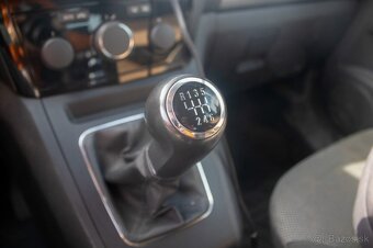 Opel Zafira 1.9 DT 88kW M6 - 16