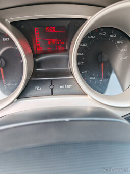 Predám Seat Ibiza 1.6 16V r.v.2008 - 16