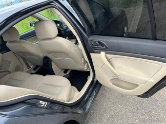 Škoda Octavia 2.0 TDI Elegance - 16