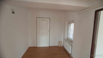 Od júna: 3-izbový nebytový priestor (80m2) na Športovej - 16