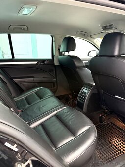 Skoda Superb Combi 2.0TDI 4x4 Xenon/R18 - 16