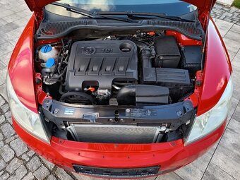 Škoda Octavia 2,0 TDi COMBI - 16