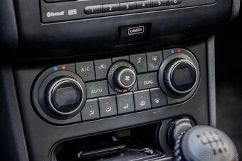 Nissan Qashqai 1.6 dCi 4x4-i Tekna / AJ NA SPLÁTKY/PROTIÚČET - 16