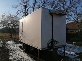 Mercedes Sprinter 518 ťahač - 16