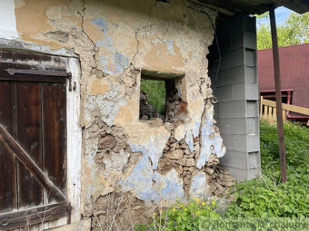 Chalupa na rekonštrukciu v obci Hačava - 16