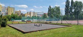 NOVINKA I  TICHÝ 4i. BYT S LOGGIOU A S GARÁŽOU / BRATISLAVA. - 16