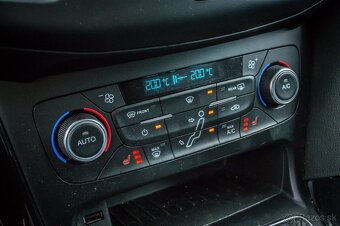 Ford Focus Kombi 1.5 TDCi Titanium - 16