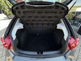 Seat IBIZA 2012 1.4 Benzín - 16