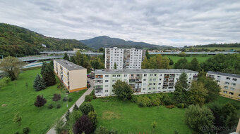 Prenájom - 3 izbový byt v blízkosti Centra Banskej Bystrice - 16