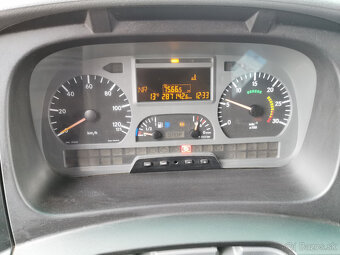 Prodám MERCEDES-BENZ AXOR 2533 L 6X2 E4 valník s hydr. rukou - 16