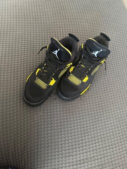 Nike Air Jordan 4 Yellow Thunder - 16