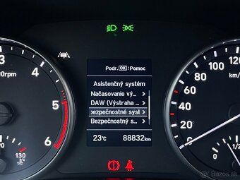 Hyundai i30 CW 1.6 CRDi Family - 16