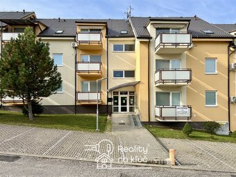 Na predaj zariadený 2-izbový apartmánový byt s balkónom - 16