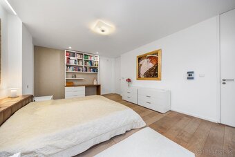 Exkluzívna VILA s panoramatickým výhľadom v Svätom Jure- 5 - 16