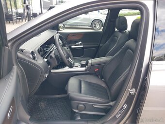Mercedes-Benz B 200 d - 16