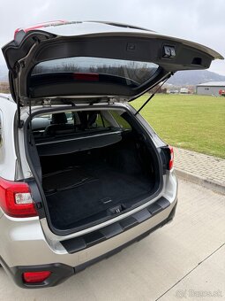 Subaru Legacy Outback 2,0 D 110 kW A/T 4x4 - 16