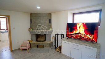 Krásny rodinný dom na Liptove so slnečným pozemkom a potokom - 16