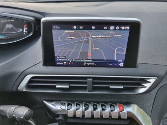 Peugeot 3008 - 16