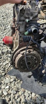 Predám diely na Seat Cordoba 1.4 44kw kód:AKK rok 2000 - 16