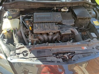 Mazda 3---1.6i-benzin--77Kw-105Ps-najazdené.-157300km - 16