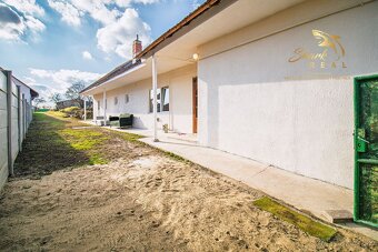 PEKNÝ 3iz. DOM S KRÁSNYM VÝHĽADOM NA PARČÍK - 16