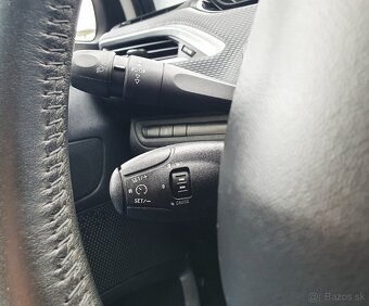 Peugeot 208 1.2 PureTech Style - 16