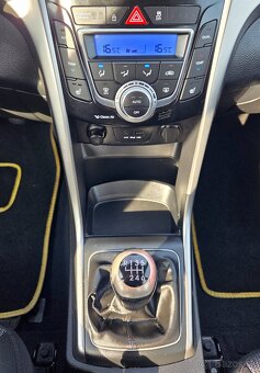 Hyundai i30 1.4 16V 73KW/98PS R.V.05/2012 - 16