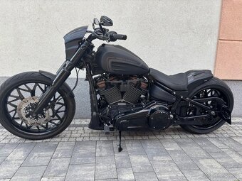 Harley FXBR Breakout - 16