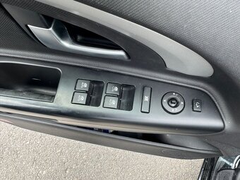 KIA CEE D 2.0 CRDI, r. 2008, najazdené originál 74.495 km - 16