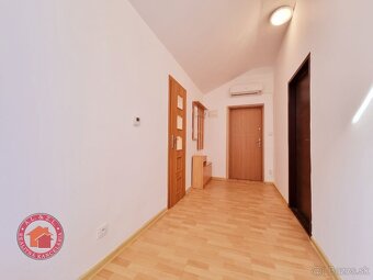 Nezariadený 4 izbový BYT v SENCI - centrum - 16