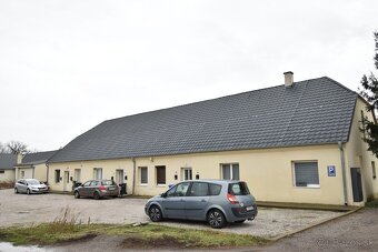 Cífer : Na predaj 1-izbový. byt prerobený na 2-izbový. - 16