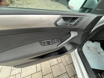 VOLKSWAGEN TOURAN - NA PREDAJ / NA SPLÁTKY - 16