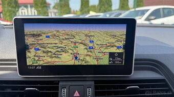 Audi Q5 40 2.0 TDI Design quattro S tronic - 16
