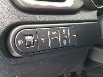 Kia CEED 1,5 T-GDi M6 SILVER PACK103kW/140k - 16