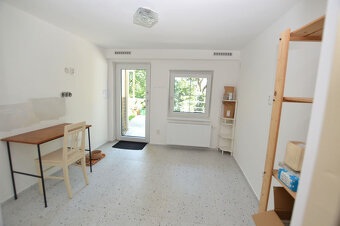 5 izb RD (chata), Plánky, pozemok 6á, les, možnosť rozdeliť - 16