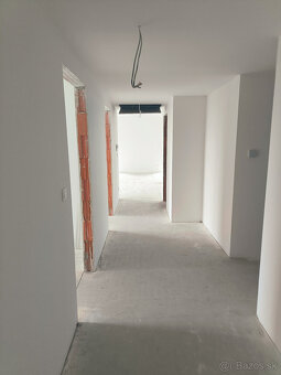 NOVINKA úplne nový 4-izbový byt v novostavbe GUTHAUS,111 m² - 16