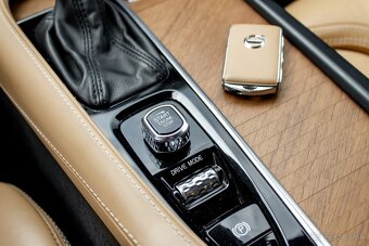 Volvo XC90 / T5 / Inscription / AWD / Odpočet DPH/ - 16