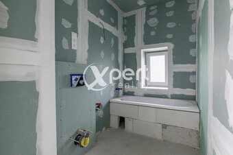 Úžasný Rodinný Dom v obci Tomášikovo - 16