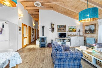 ÚTULNÝ RD S VEĽKOU ZÁHRADOU A MODERNÝMI TECHNOLÓGIAMI, ČASTÁ - 16