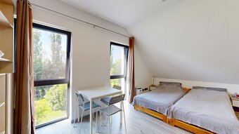 Exkluzívna nehnuteľnosť na predaj – Rodinný dom s podnikateľ - 16